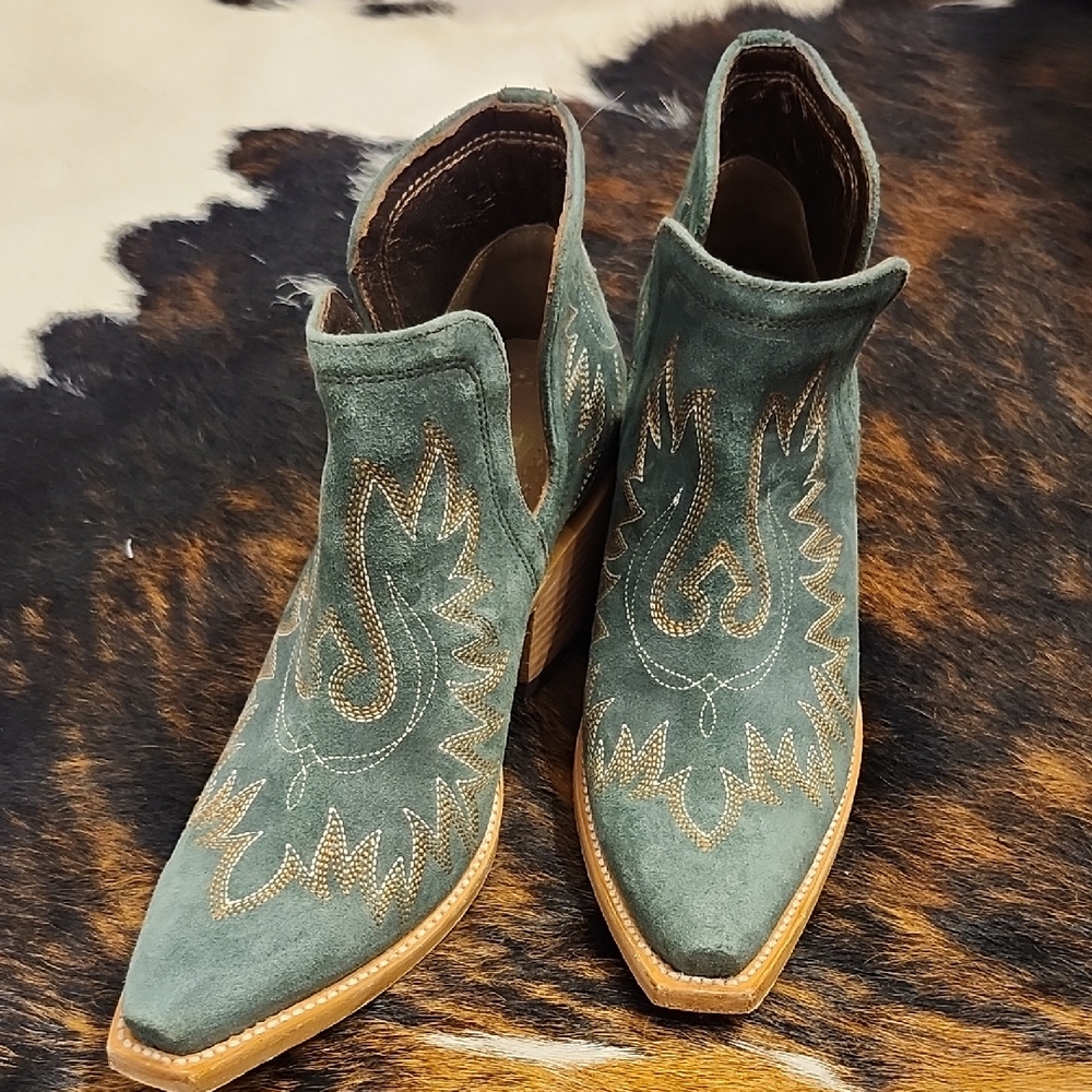 Ariat Dixon Green Suede Western Ankle Boots
